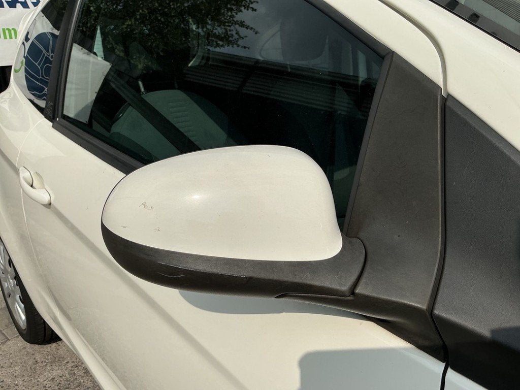 RETROVISEUR EXTERIEUR DROIT Ford Ka II (01-2008/05-2016), Henry-Ford-Straße  1
50735  Köln, DE, Ford-Werke GmbH, Kunden@ford.com