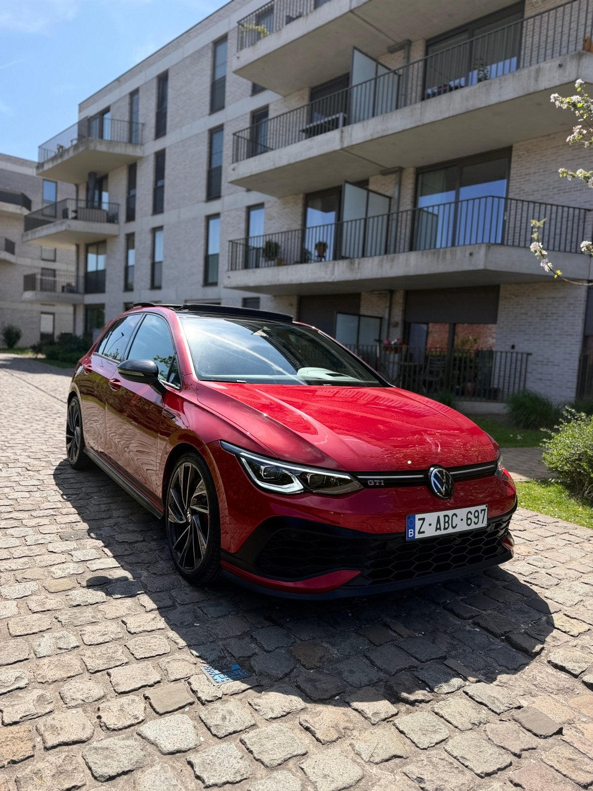 Volkswagen Golf 8 GTI Clubsport 2022/300 CV - HOMOLOGUÉE, Autos, Rouge, Achat, Euro 6, Noir