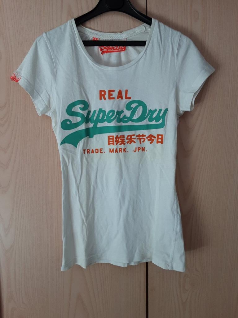 Superdry t shirt xs, Enlèvement
