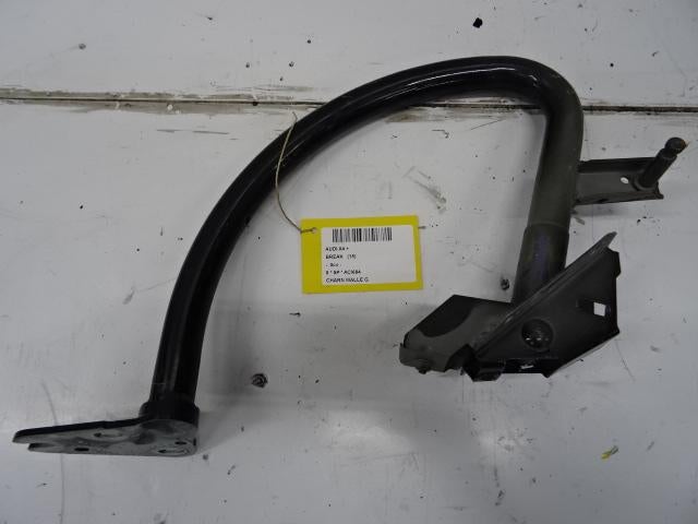 ACHTERKLEPSCHARNIER LINKS Audi A4 Avant (B9) (8K5827301F), Gebruikt, Audi