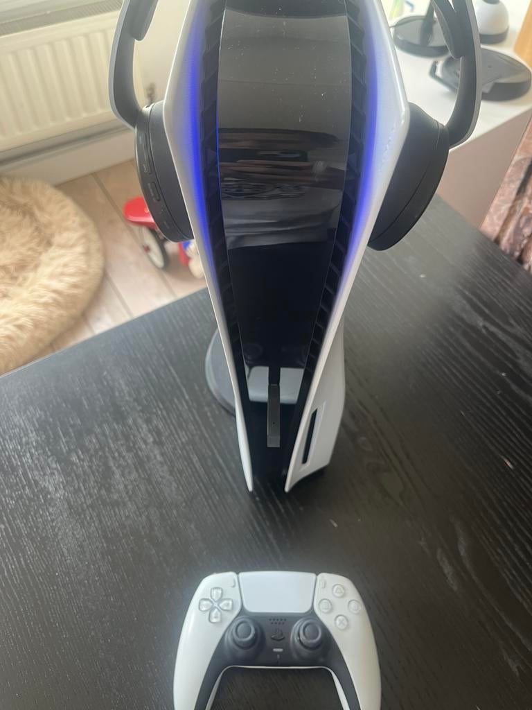 Édition de disque PS5+manette+casque sans fil+plateau TV PS, Enlèvement ou Envoi, Comme neuf