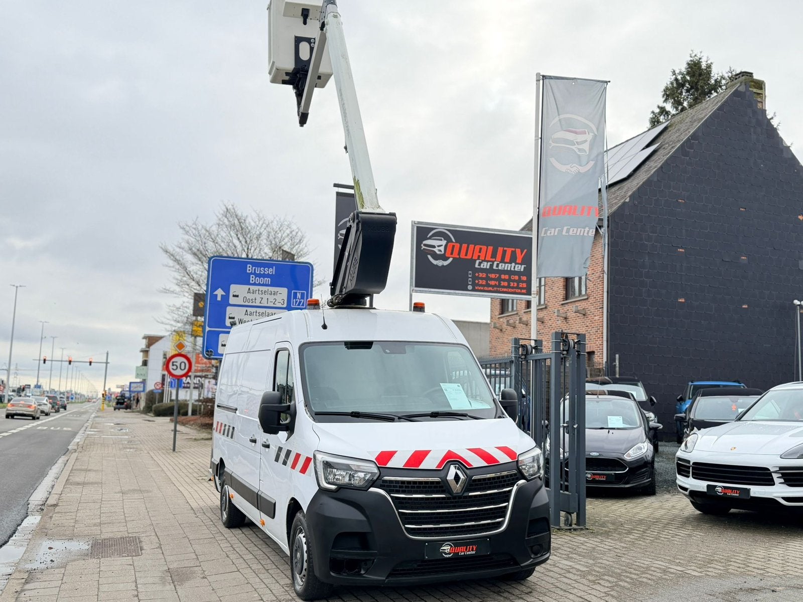Renault Master Hoogtewerker 12,5m 2020 109dkm 2.3dci 3zitpl, Auto's, Voorwielaandrijving, Dealer onderhouden, Stof, Verwarmde buitenspiegels