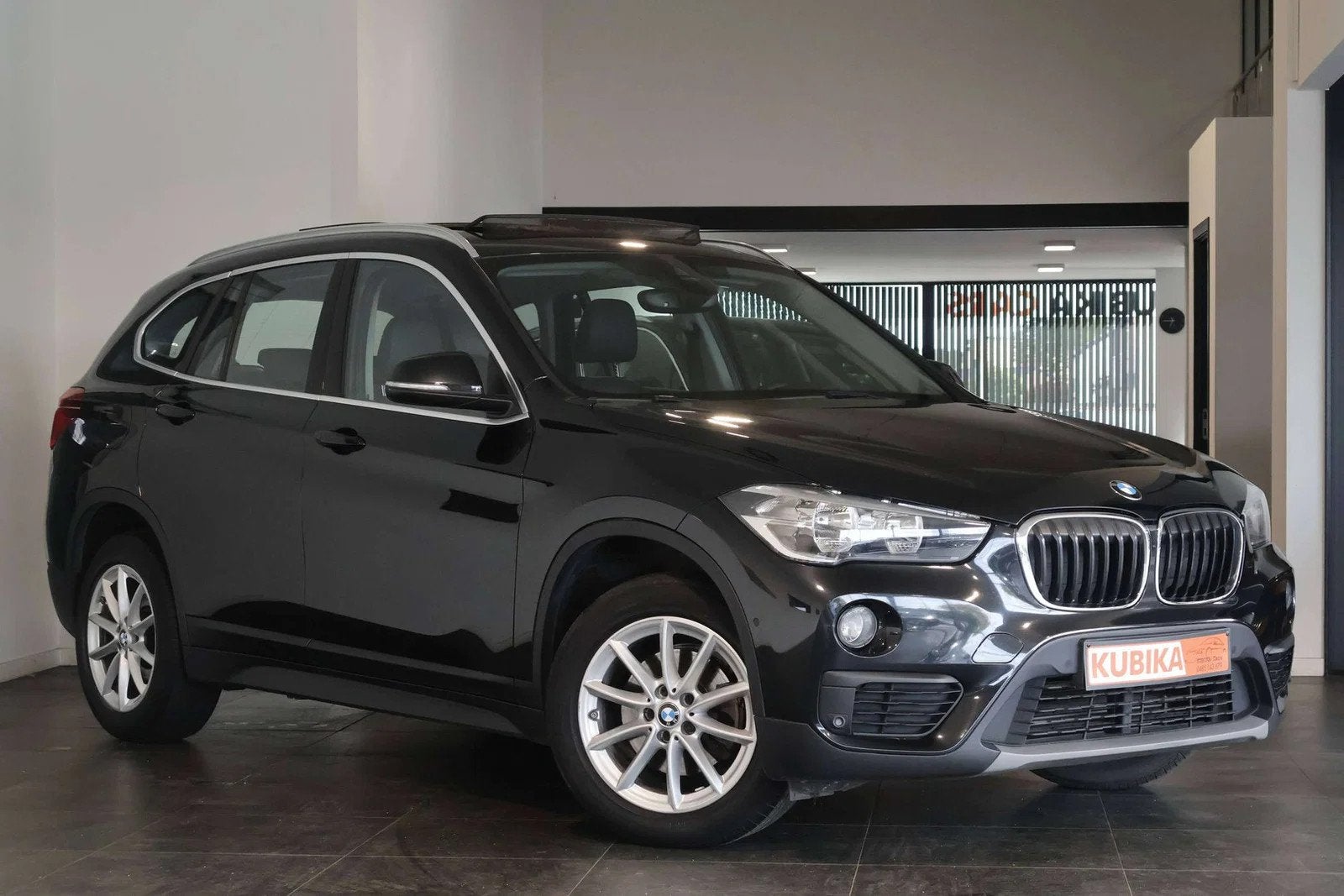 BMW X1 X1 1.5iA sDrive18 Navi Pano CruiseC SfeerV Garantie*, Autos, Achat, Euro 6, Entreprise, https://public.car-pass.be/vhr/4e52820b-db0d-4ee8-85be-7a0bd4c8e6d3
