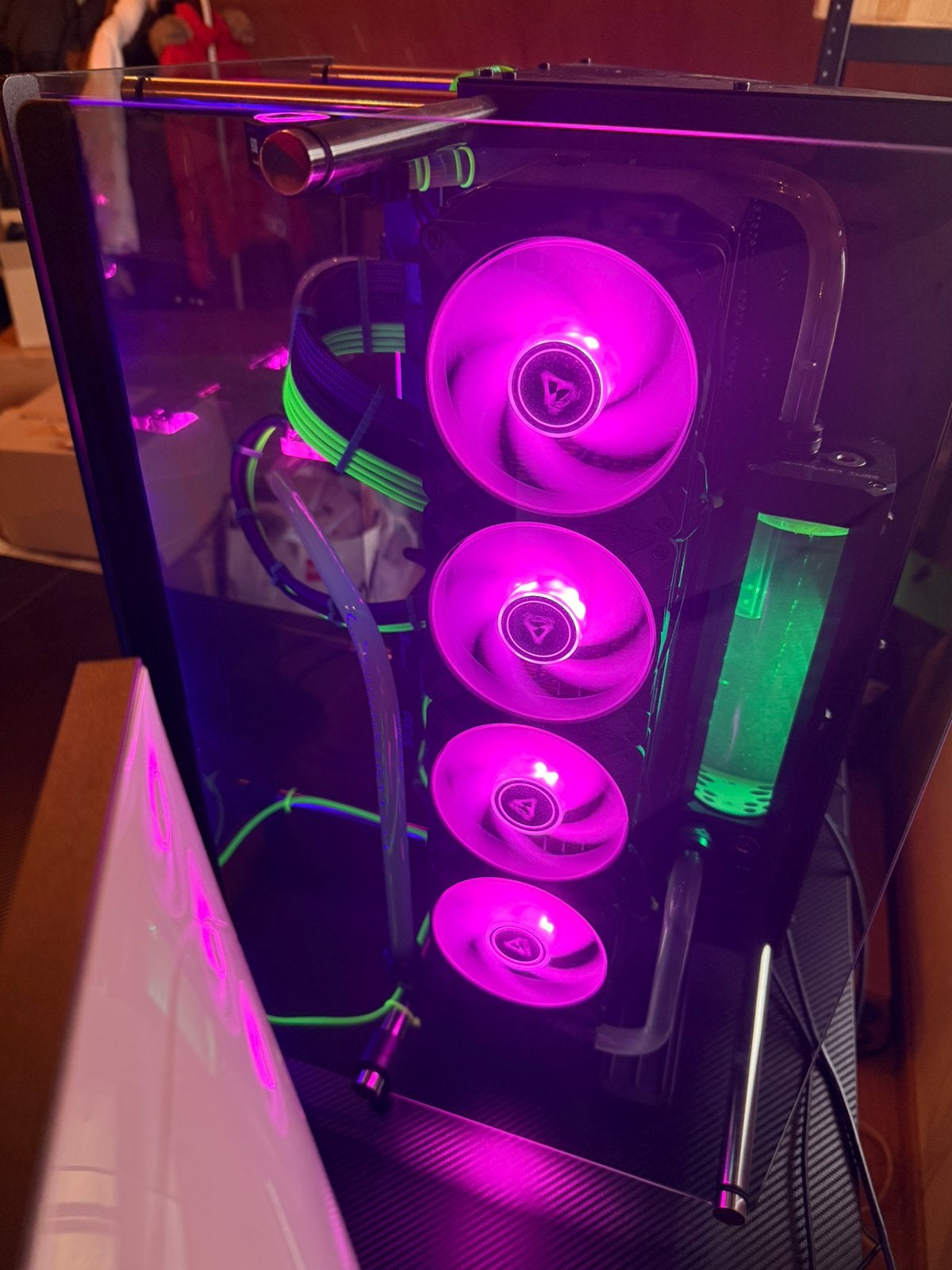 High-end Custom GamingPC – Ryzen 9 9950X3D / RTX 5090 32GB, Games en Spelcomputers, Ophalen, Zo goed als nieuw