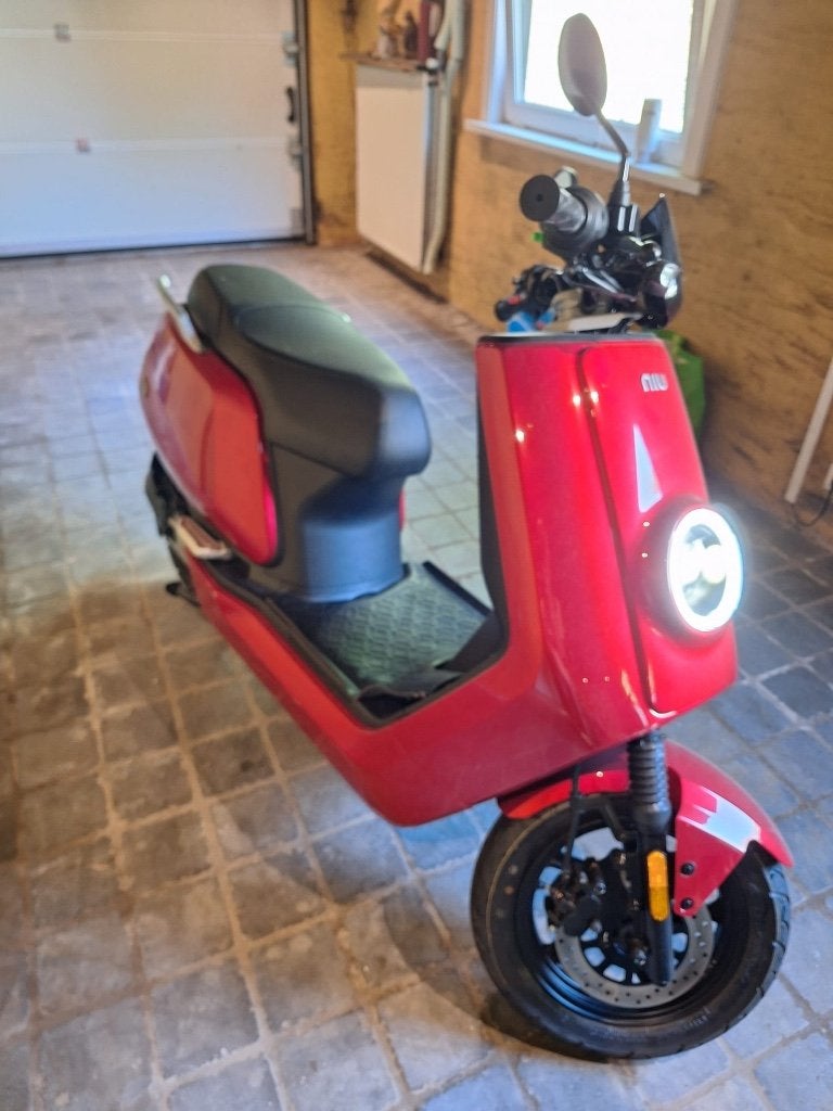 Niu N-Qi Sport Red (gloss), Ophalen, Niu, Elektrisch, Klasse B (45 km/u)