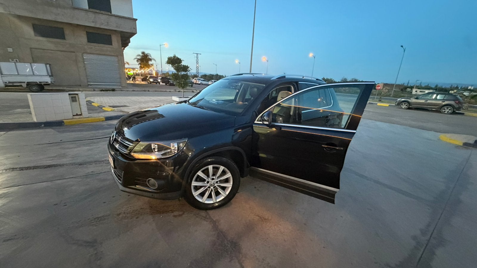 VW Tiguan 2.0Tdi Pano Toit 2015 EURO6, Autos, Volkswagen, Cuir, Euro 6, Boîte manuelle, 5 portes