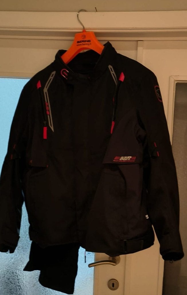 Motoruitrusting (vest van Bering, broek en handschoenen), Motoren, Ophalen, Nieuw zonder kaartje, Heren, Combipak