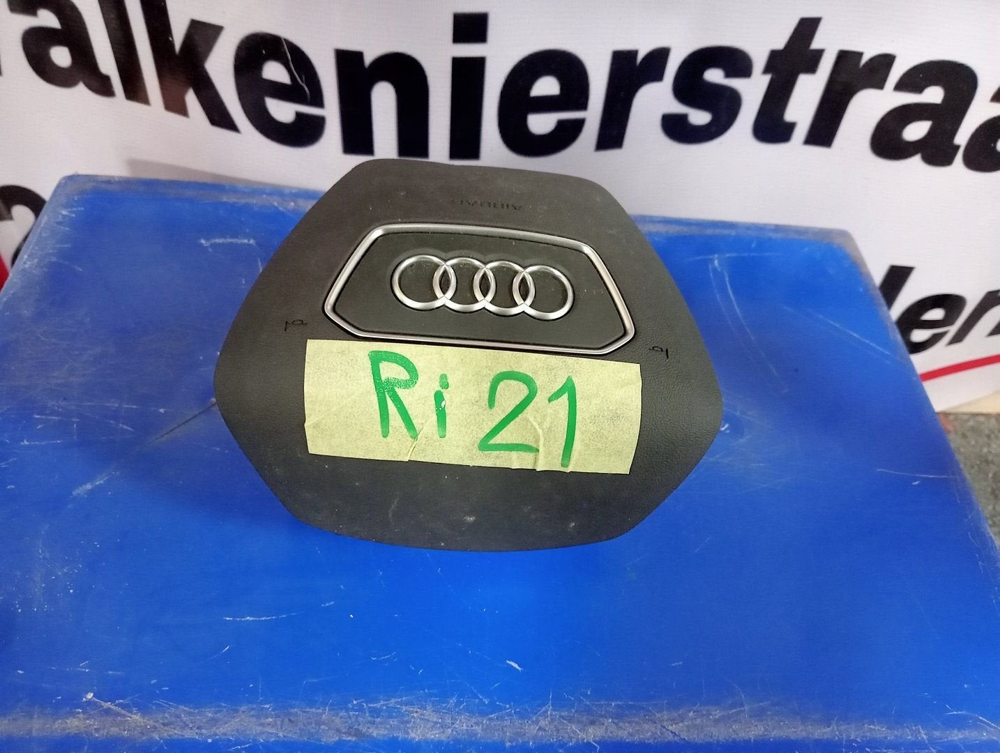 Audi A6, A7 Stuur Airbag Zwart 2018+ 4N0880201K 6PS A6 (C8), -, Audi, Utilisé, -