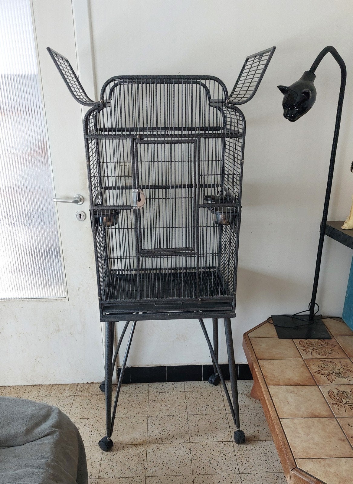 Papegaai en grote vogelkooi, Dieren en Toebehoren, Vogels | Hokken en Kooien, Ophalen, Gebruikt, Metaal, Vogelkooi