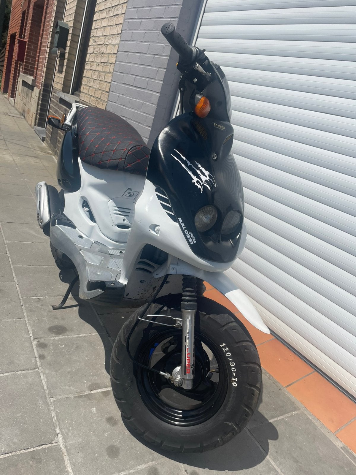 PGO PMX fourni avec tout ses papiers et clé classe A, Vélos & Vélomoteurs, Scooters | Peugeot, Comme neuf, Autres modèles, Classe A (25 km/h)