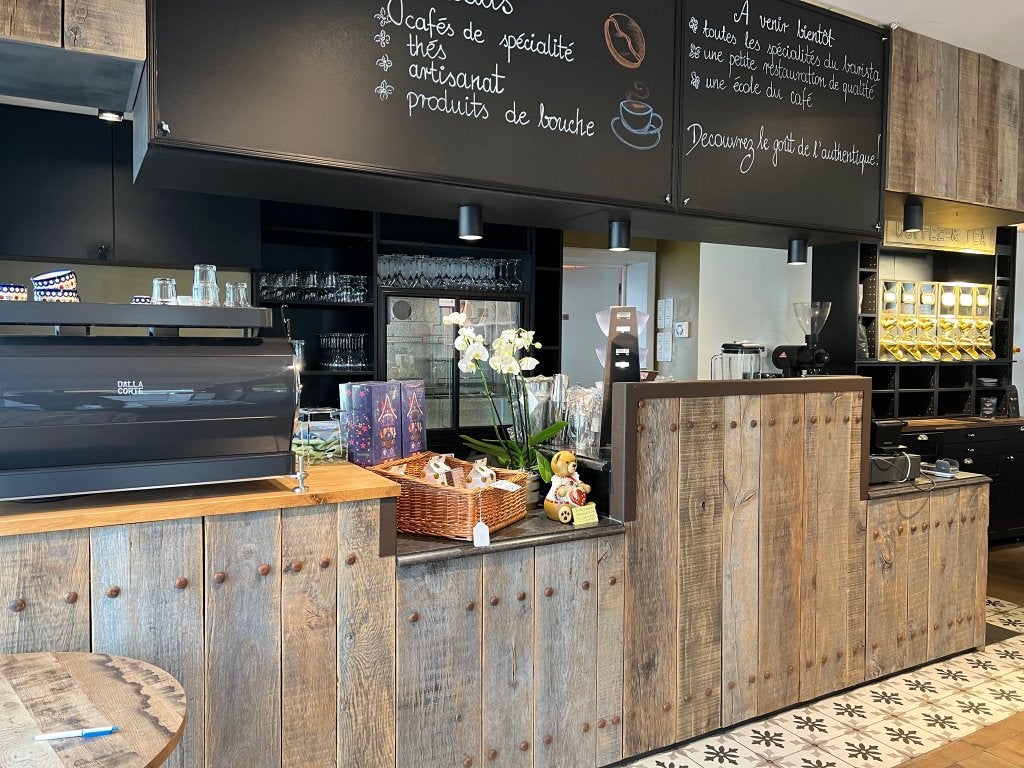 Bar rustique, Enlèvement, Utilisé, Installation pour bar