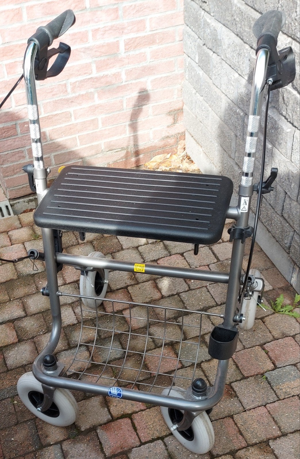 Déambulateur Vermeiren, Enlèvement