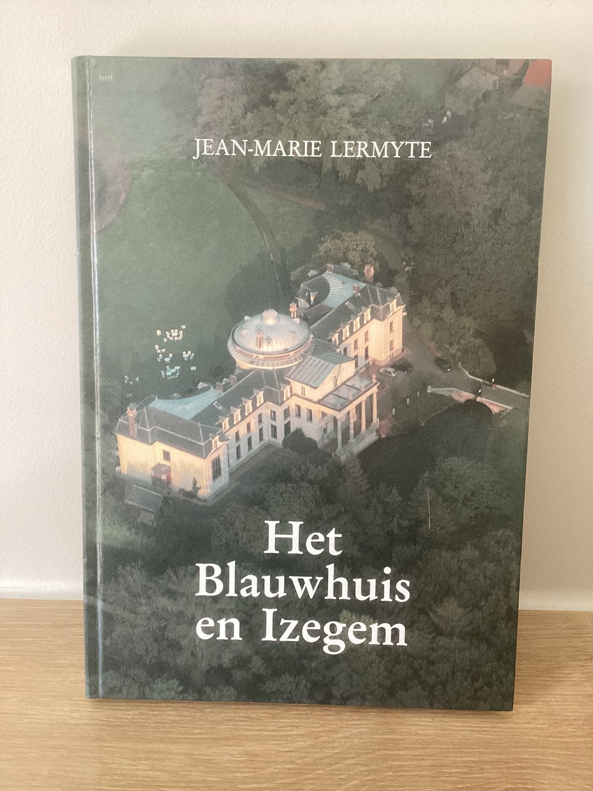 Boek heemkunde Kasteel Het Blauwhuis in Izegem, Ophalen of Verzenden, Zo goed als nieuw