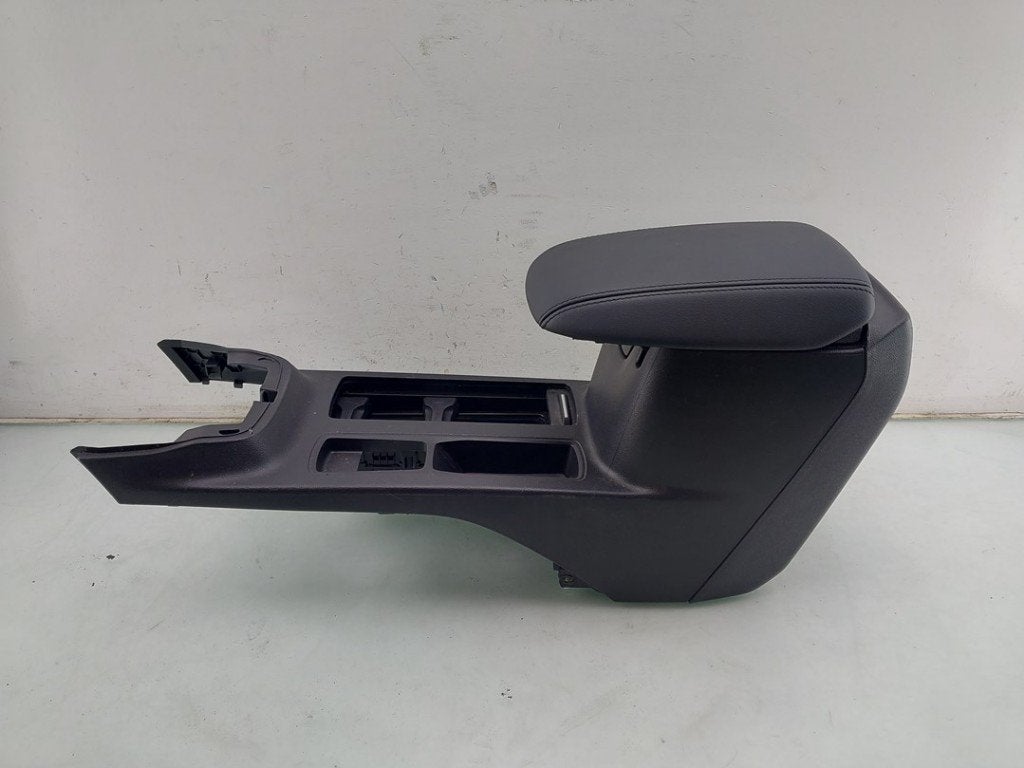 ARMLEUNING Ford Focus 4 Wagon (01-2018/12-2025), Auto-onderdelen, Gebruikt, Henry-Ford-Straße  1
50735  Köln, DE, Ford-Werke GmbH