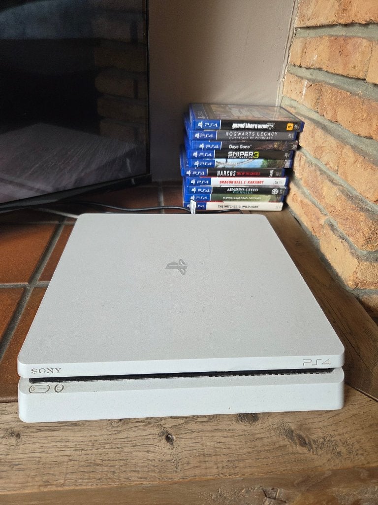 Pack PS4 Slim Blanche 500 Go + 3 Manettes + 10 Jeux, Games en Spelcomputers, Spelcomputers | Sony PlayStation 4, Ophalen, Zo goed als nieuw