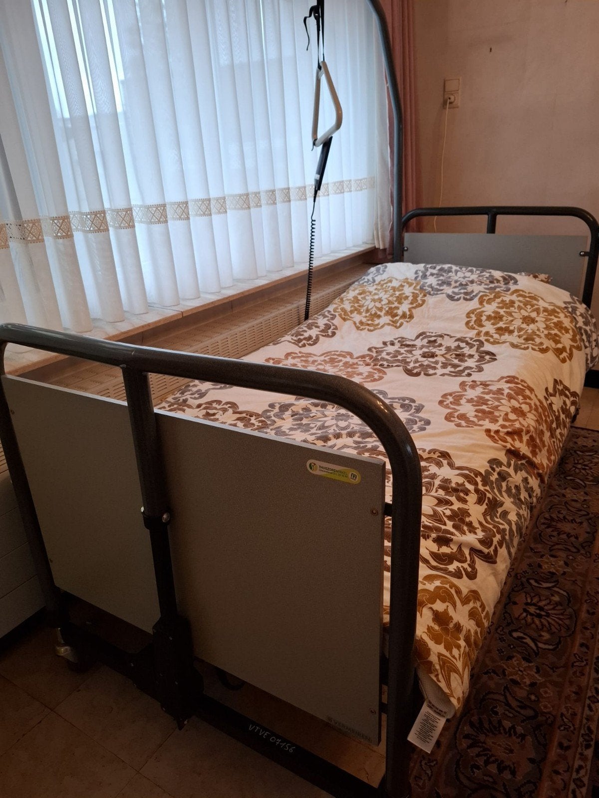 elektrisch verstelbare ziekenhuis bed, Ophalen