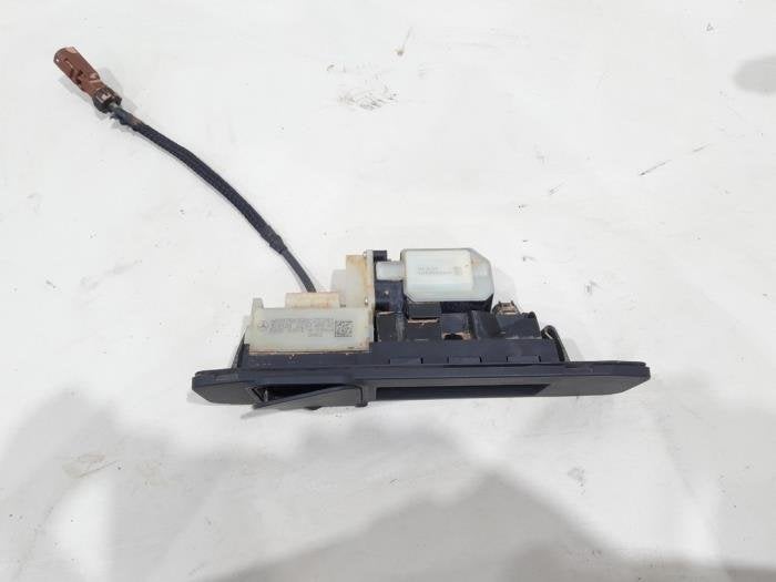 Poignée hayon d'un Mercedes GLC-Klasse, Autos : Pièces & Accessoires, 3 mois de garantie, Utilisé, -, -