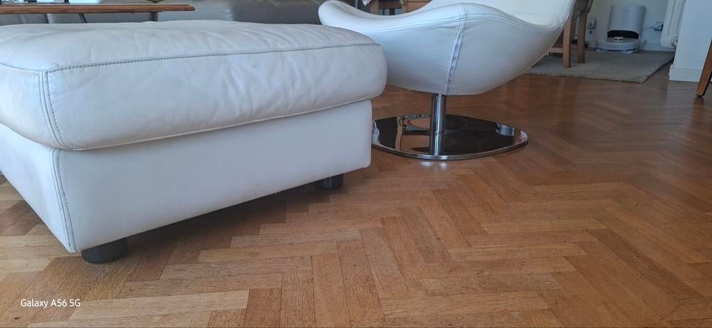 Fauteuil +pouf en cuir, Maison & Meubles, Enlèvement