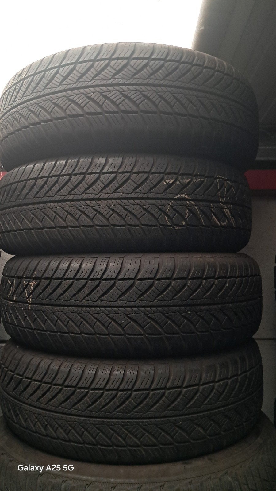 2056516 205/65/16 205/65r16 hiver, Autos : Pièces & Accessoires, Enlèvement, Ferrari