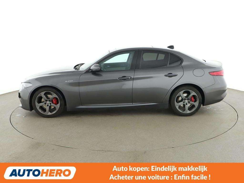 Alfa Romeo Giulia 2.2 JTDM Rosso Edizione (bj 2021), Auto's, Automaat, 4 deurs, Gebruikt, Adaptive Cruise Control