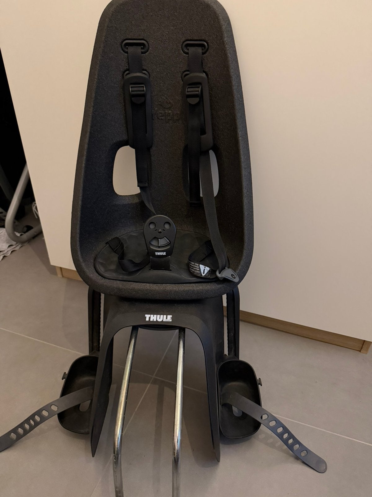 Thule Yepp Nexxt maxi frame mount - kinderzitje (volledig), Ophalen, Zo goed als nieuw, Achterzitje, Voetsteuntjes