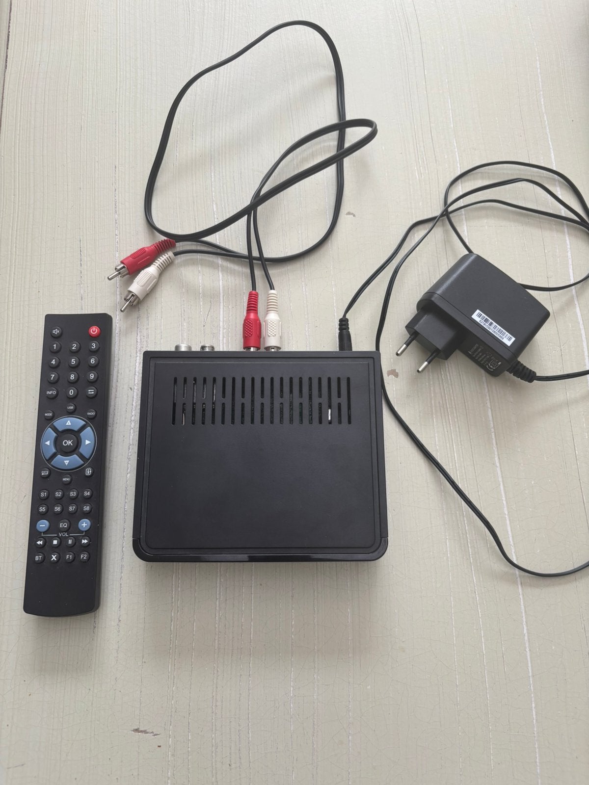 Digitale radio receiver, Enlèvement, Comme neuf