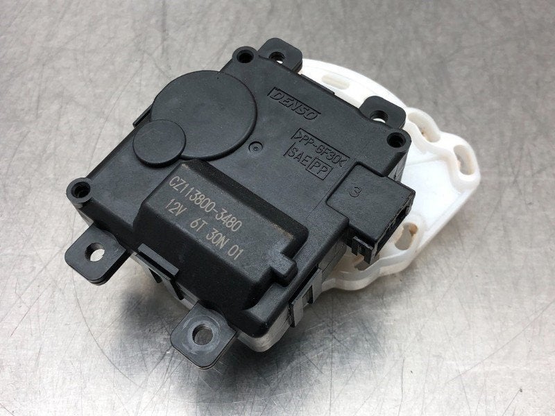 ACTIONNEUR MOTEUR VOLET CHAUFFAGE Suzuki Vitara (LY / MY), Utilisé, Suzuki