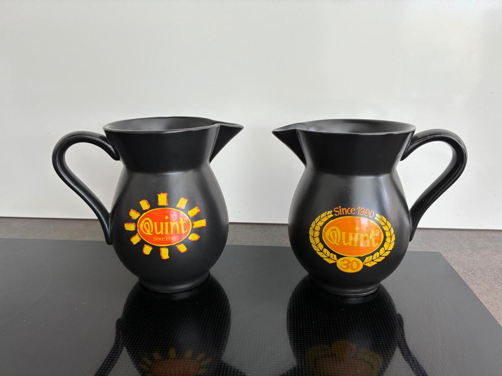 Twee wijnkannetjes Quint, Verzamelen, Glas en Drinkglazen, Ophalen, Nieuw, Overige typen