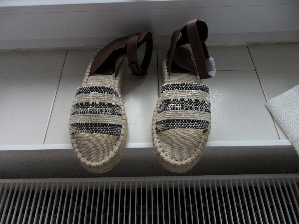 sandales femme, Ophalen, Zo goed als nieuw, Sandalen of Muiltjes