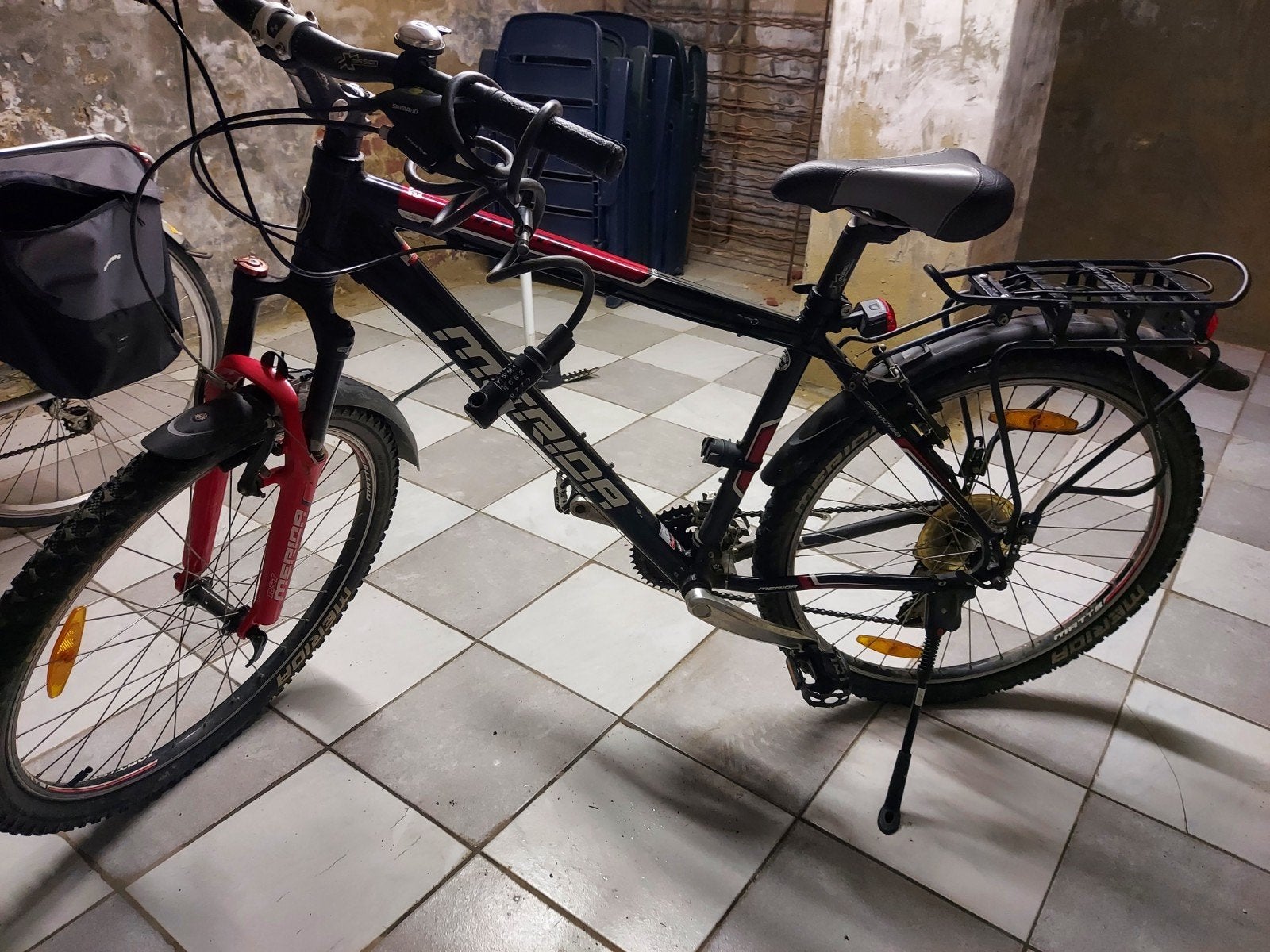 Jongens fiets, Enlèvement