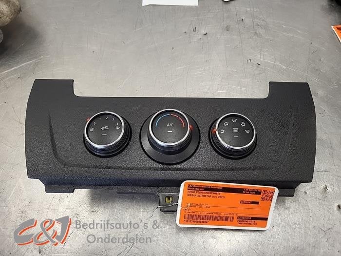 Panneau de commande clim d'un Nissan Interstar, -, 3 mois de garantie, Utilisé, -