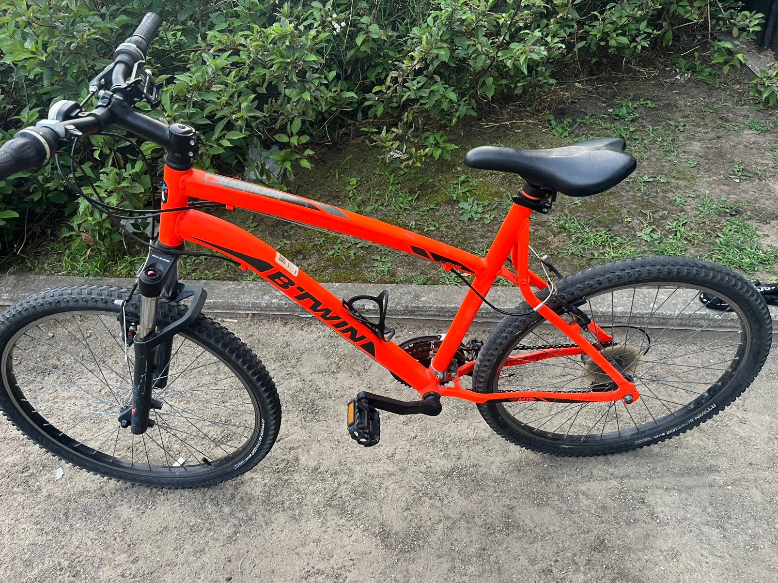 VTT B'TWIN Rockrider - Bon état - Orange, Autres marques, Comme neuf, Enlèvement, 53 à 57 cm