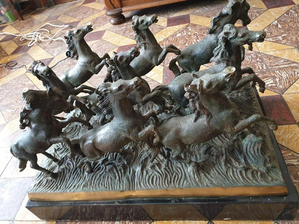 table de salon très lourde en bronze socle marbre, Enlèvement, Comme neuf