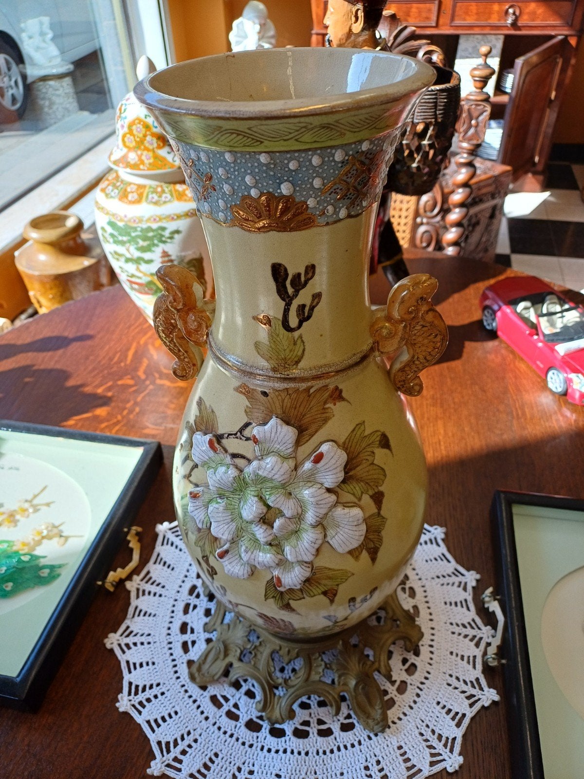vase satsuma japonais, Enlèvement