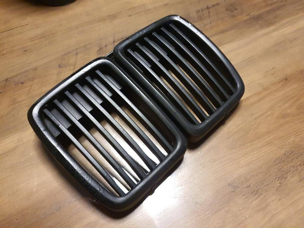 Bmw e30 oem nieren zwart, Auto-onderdelen, Ophalen, BMW