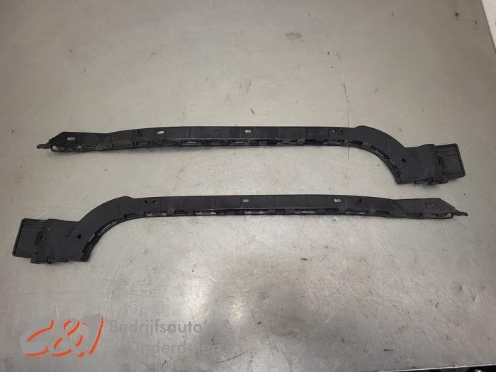 Bumperframe achter van een Mercedes Vito, Auto-onderdelen, Ophanging en Onderstel, Mercedes-Benz, Gebruikt, 3 maanden garantie