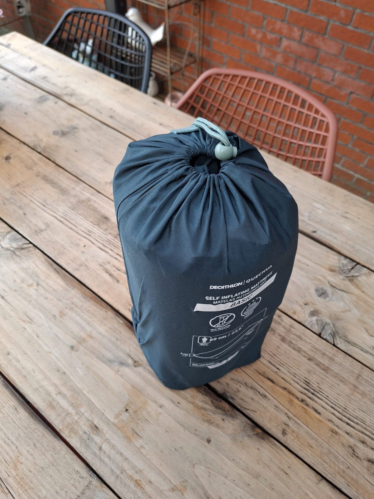 Zelfopblaasbaar matras quechua, Ophalen, Zo goed als nieuw, 1-persoons