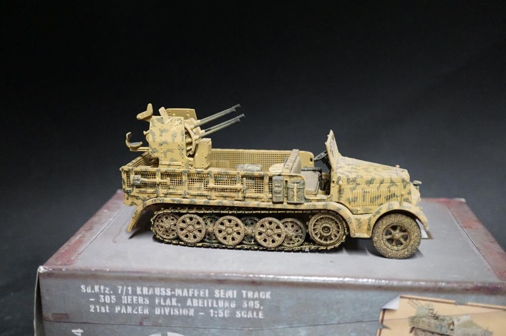 Corgi Duitse Sd Kfz 7 half track met Flak kanon - 1/50 - TOP, Ophalen, Zo goed als nieuw, Corgi