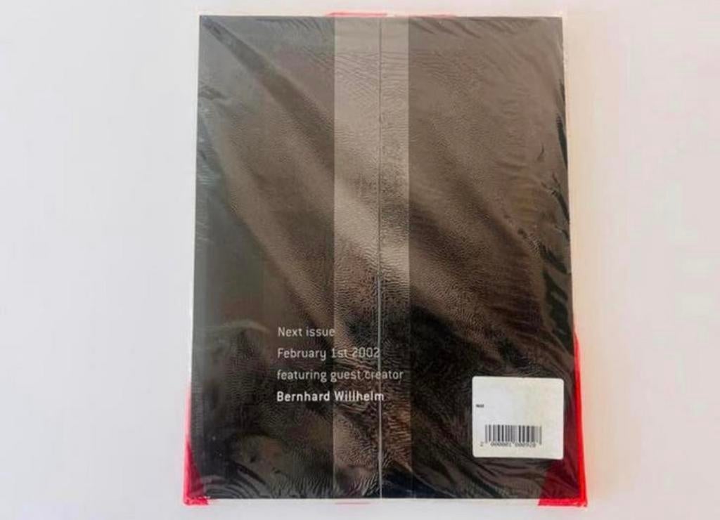 NºA sealed magazine featuring Dirk Van Saene - 2001, Verzamelen, Ophalen of Verzenden
