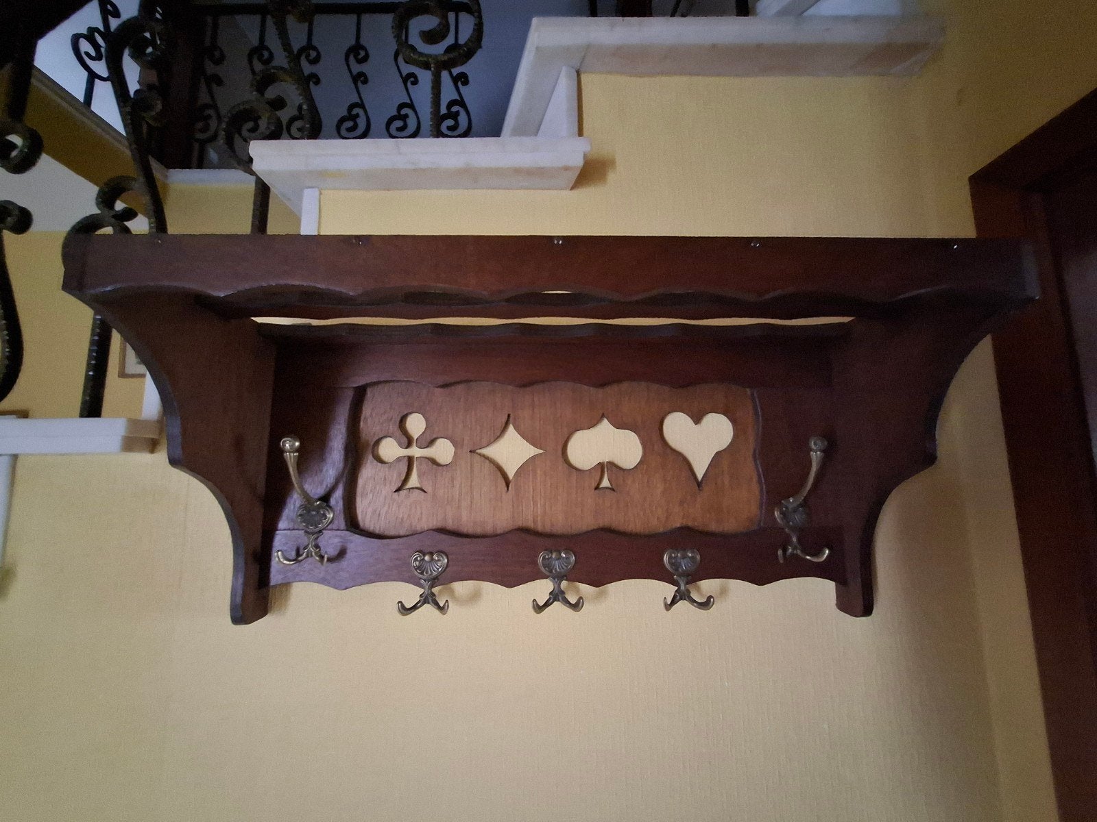 Porte-manteau mural vintage avec étagère à chapeaux, Enlèvement, Comme neuf, Portemanteau mural