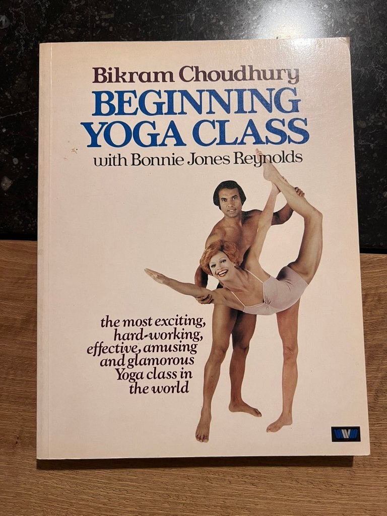 Beginning Yoga Class, with Bonnie Jones Reynolds - Bikram Ch, Gelezen, Bonnie Jones Reynolds, Ophalen of Verzenden, Overige sporten
