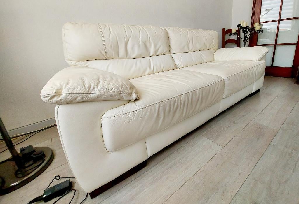 2 Off-white/ ivoorkleurige lederen zetels/ sofa's, 75 à 100 cm, Banc droit, Enlèvement, Utilisé