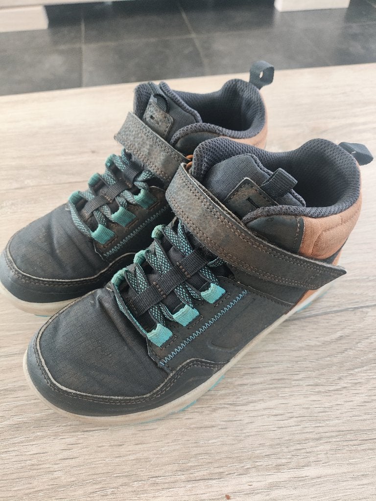 Quecha schoenen maat 33, Ophalen, Schoenen, Zo goed als nieuw, Quechua, Decathlon