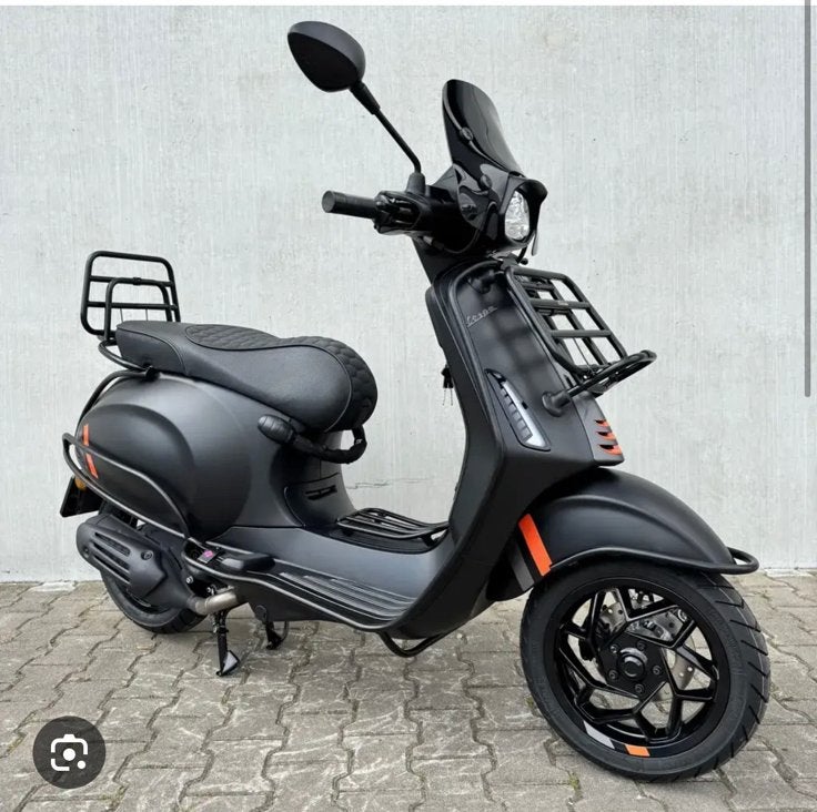 GEZOCHT! Vespa sprint, Ophalen, Zo goed als nieuw