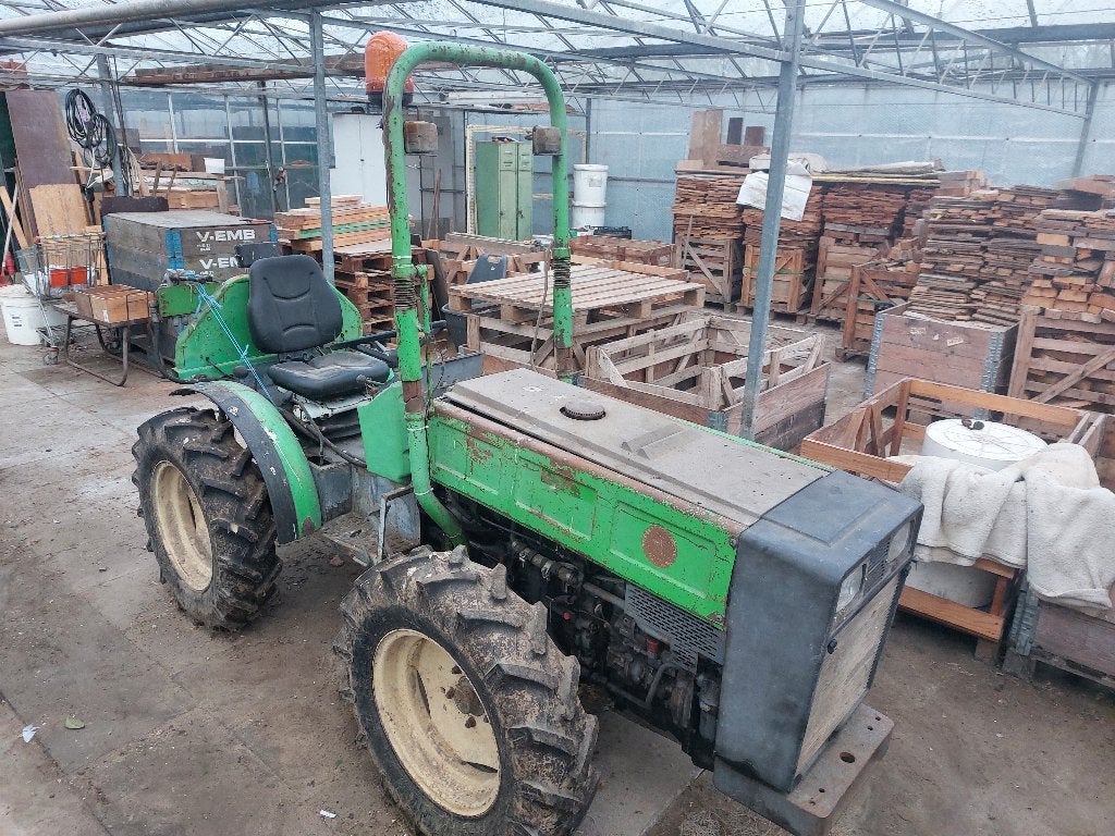 Holder A40 tractor + diverse holder onderdelen, Articles professionnels, Enlèvement, Utilisé, Jusqu'à 80 ch, Autres marques