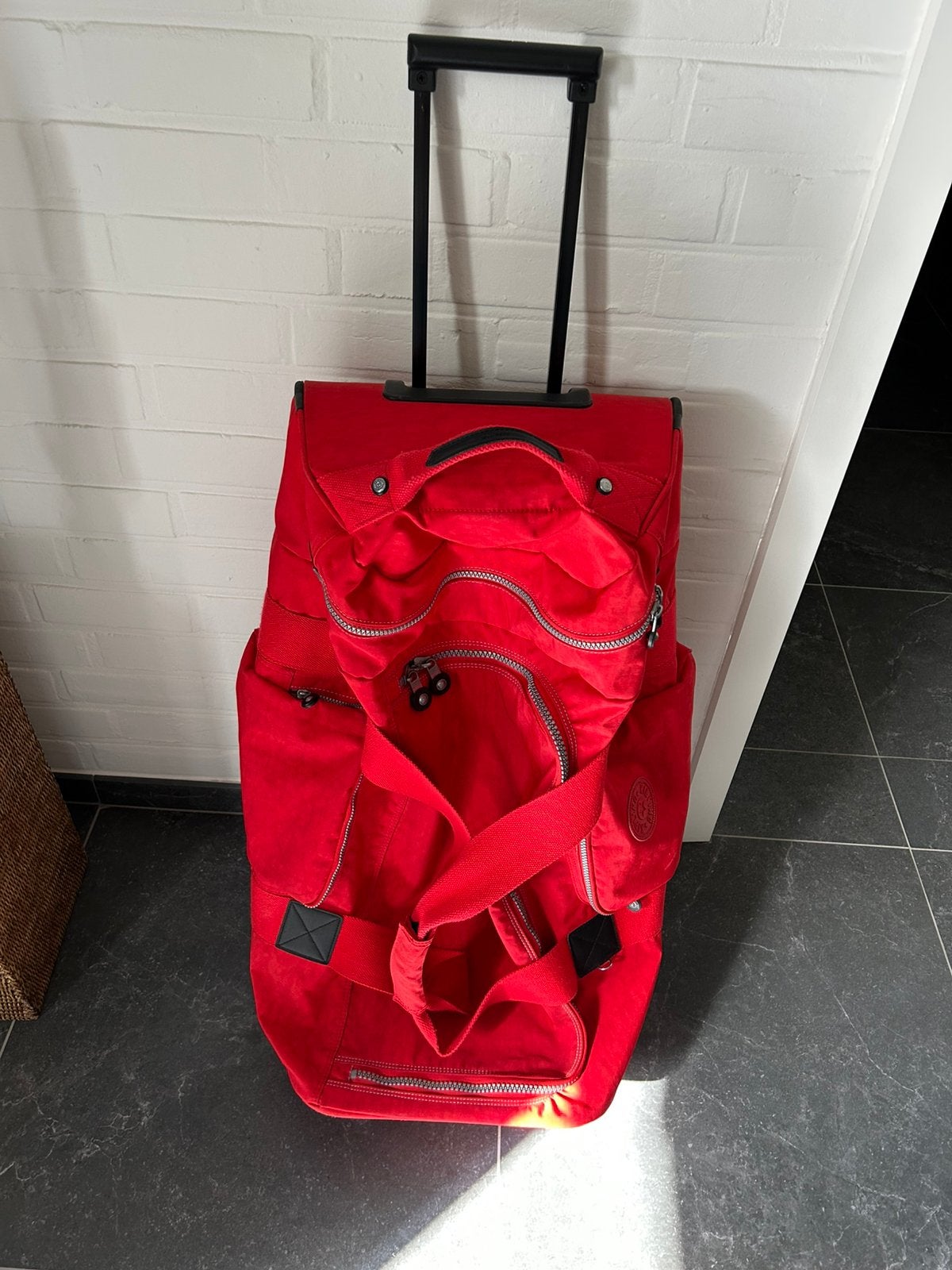 Grand chariot de voyage Kipling en bon état., Bijoux, Sacs & Beauté, Sacs | Sacs de voyage & Petits Sacs de voyage, 60 à 80 cm