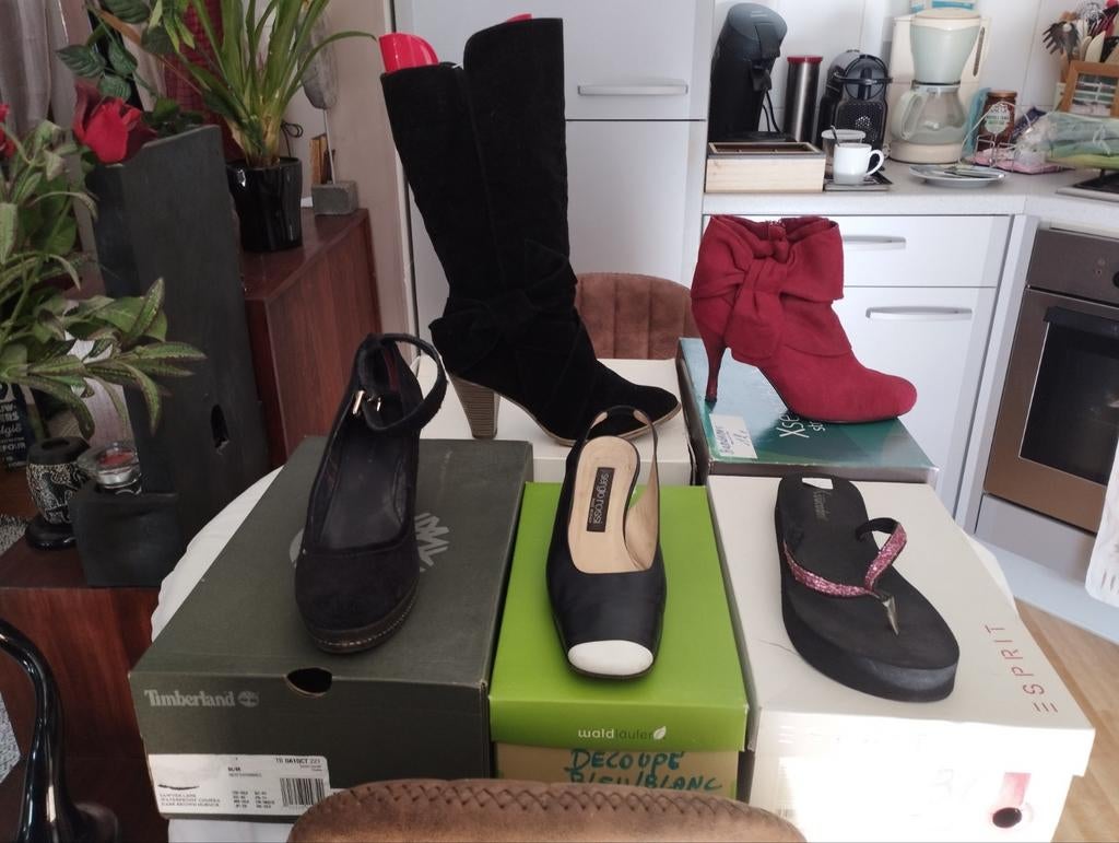 Vide dressing en chaussures taille 40, Enlèvement