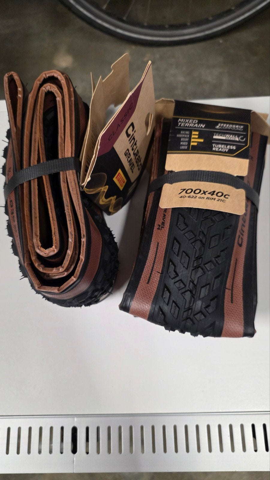 2 pirelli cintaurato M tubeless gravelbanden, Fietsen en Brommers, Ophalen