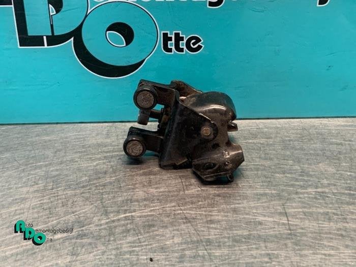 Roulette porte coulissante droite d'un Peugeot Partner (Part, -, 3 mois de garantie, Utilisé, -