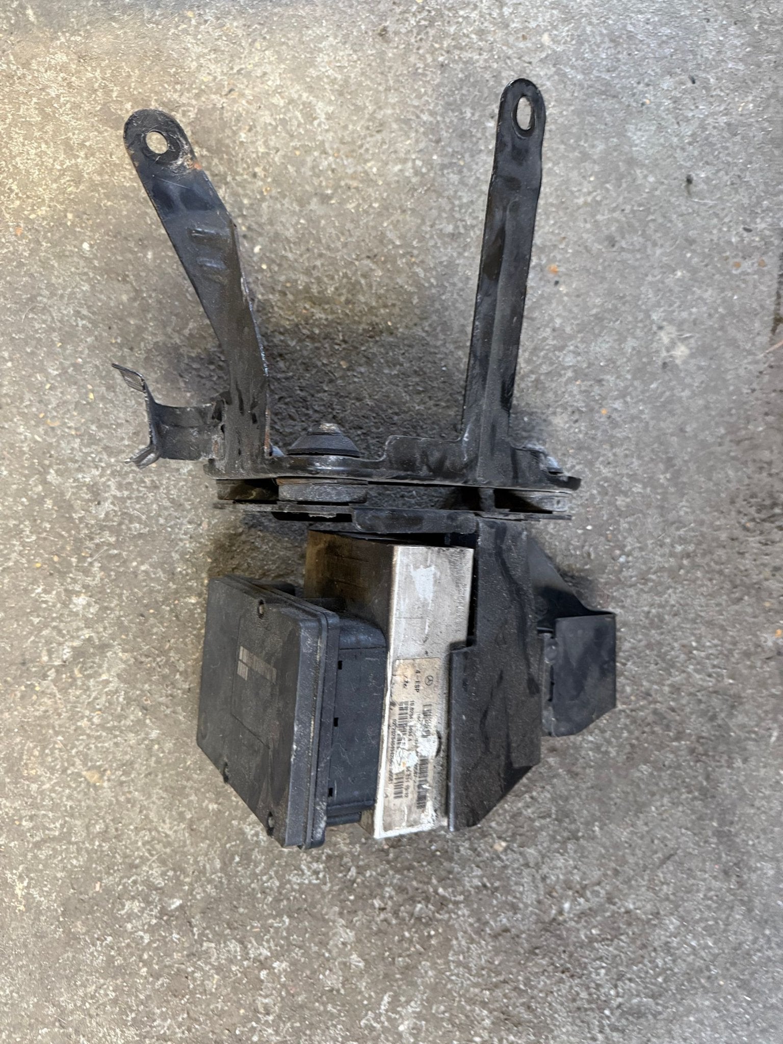 Mercedes-Benz ML W164 W251 ABS POMP A2515450832, Origine de la pièce connue, Utilisé, -, -
